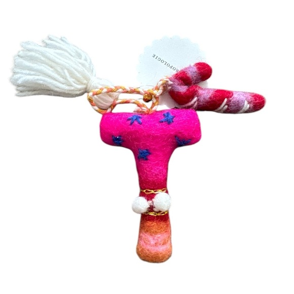 Anthropologie Jolly Monogram Initial T Wool Multi Color Holiday Ornament NWT - Picture 2 of 4